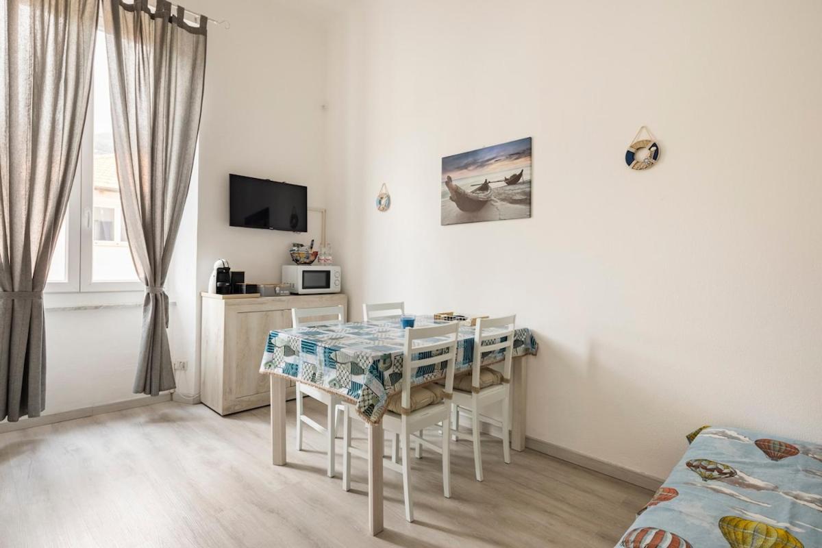 Leo Holiday Homes Deiva Marina Dış mekan fotoğraf